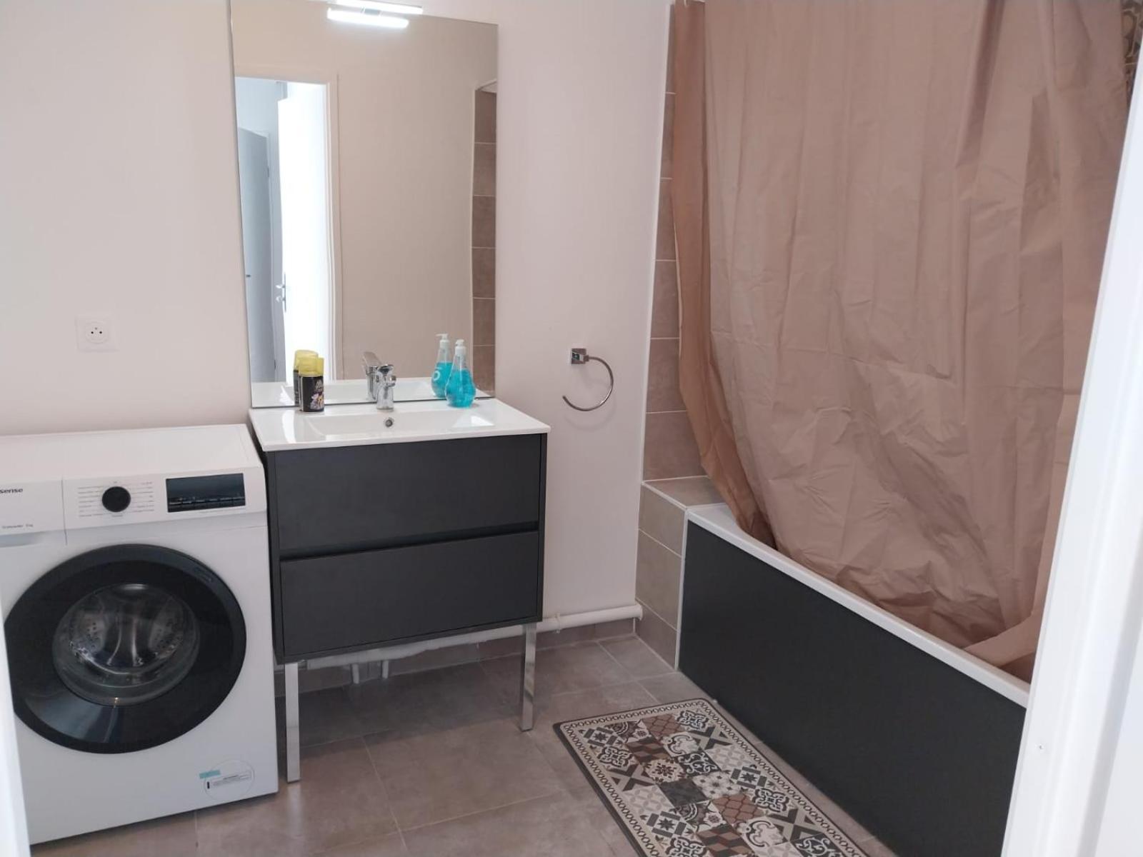 Thecalc Homes 2bedroom+1kitchen * Sartrouville